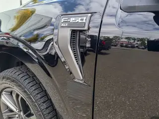 Ford F-150 2022 4x4 XLT 4dr SuperCrew 5.5 ft. SB