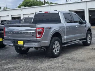 Ford F-150 2022 4x4 Platinum 4dr SuperCrew 5.5 ft. SB