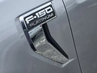 Ford F-150 2022 4x4 Platinum 4dr SuperCrew 5.5 ft. SB
