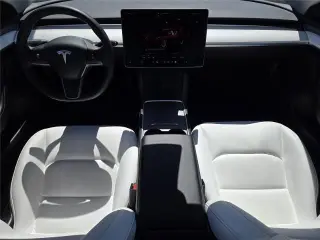 Tesla Model 3 2022 AWD Long Range 4dr Sedan