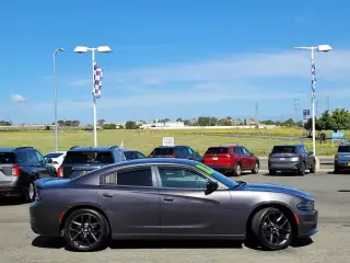 Dodge Charger 2019 SXT 4dr Sedan