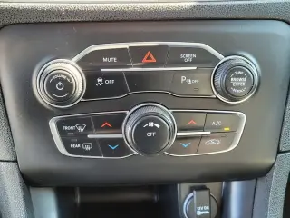 Dodge Charger 2019 SXT 4dr Sedan