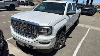 GMC Sierra 1500 2018 4x4 Denali 4dr Crew Cab 5.8 ft. SB