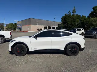 Ford Mustang Mach-E 2025 Premium 4dr SUV