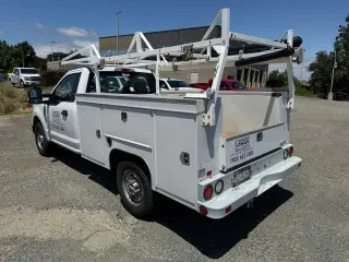Ford F-250 Super Duty 2017 4x2 XL 2dr Regular Cab 8 ft. LB Pickup