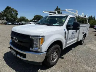 Ford F-250 Super Duty 2017 4x2 XL 2dr Regular Cab 8 ft. LB Pickup