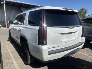Cadillac Escalade 2017 Premium Luxury 4dr SUV