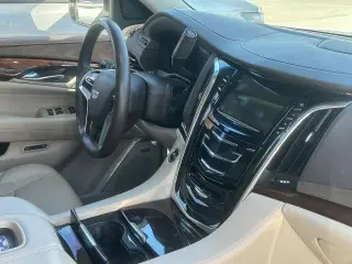Cadillac Escalade 2017 Premium Luxury 4dr SUV