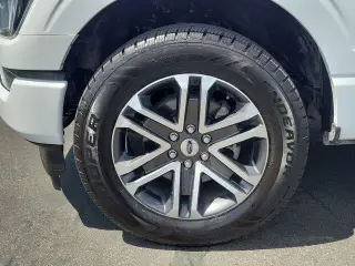 Ford F-150 2023 4x4 XL 4dr SuperCrew 5.5 ft. SB