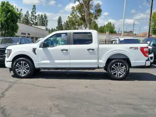 Ford F-150 2023 4x4 XL 4dr SuperCrew 5.5 ft. SB