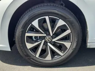 Volkswagen Jetta 2024 S 4dr Sedan 8A