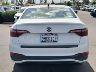 Volkswagen Jetta 2024 S 4dr Sedan 8A