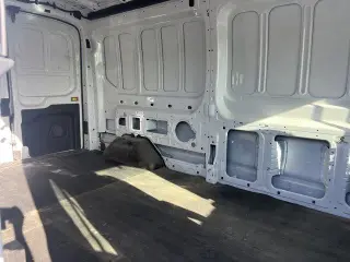 Ford Transit 2023 AWD 250 3dr SWB Medium Roof Cargo Van