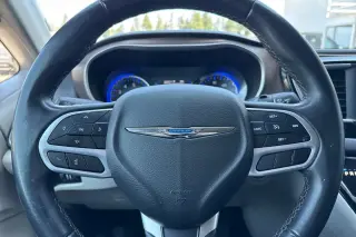 Chrysler Pacifica 2018 Touring L 4dr Mini-Van