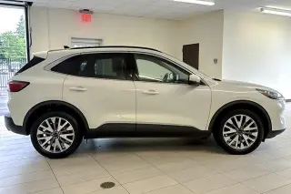 Ford Escape 2020 AWD Titanium 4dr SUV