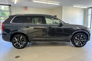 Volvo XC90 2022 AWD T6 Momentum 7-Passenger 4dr SUV