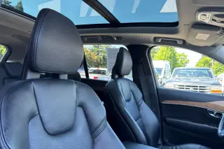 Volvo XC90 2022 AWD T6 Momentum 7-Passenger 4dr SUV