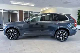 Volvo XC90 2022 AWD T6 Momentum 7-Passenger 4dr SUV
