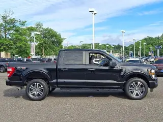 Ford F-150 2023 4x4 XL 4dr SuperCrew 5.5 ft. SB