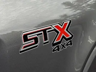 Ford F-150 2023 4x4 XL 4dr SuperCrew 5.5 ft. SB