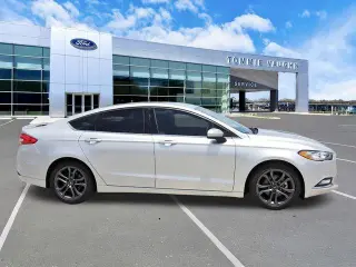 Ford Fusion 2018 SE 4dr Sedan
