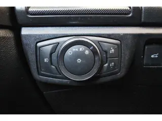 Ford Fusion 2018 SE 4dr Sedan