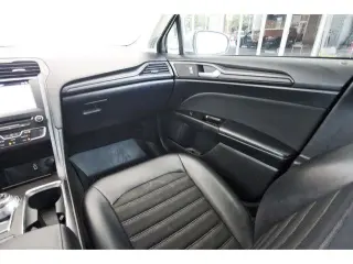 Ford Fusion 2018 SE 4dr Sedan