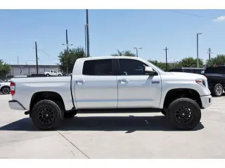 Toyota Tundra 2021 4x4 Platinum 4dr CrewMax Cab Pickup SB