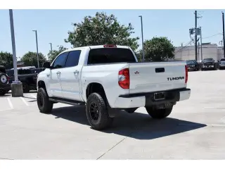 Toyota Tundra 2021 4x4 Platinum 4dr CrewMax Cab Pickup SB