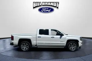 GMC Sierra 1500 2016 4x4 Denali 4dr Crew Cab 5.8 ft. SB