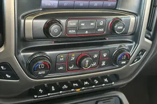GMC Sierra 1500 2016 4x4 Denali 4dr Crew Cab 5.8 ft. SB