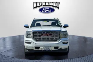 GMC Sierra 1500 2016 4x4 Denali 4dr Crew Cab 5.8 ft. SB