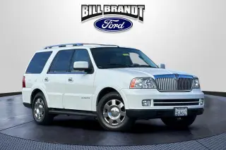 Lincoln Navigator 2005 Luxury 4WD 4dr SUV
