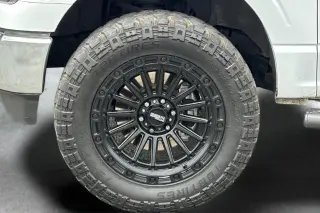 Ford F-150 2023 4x4 XL 4dr SuperCrew 5.5 ft. SB