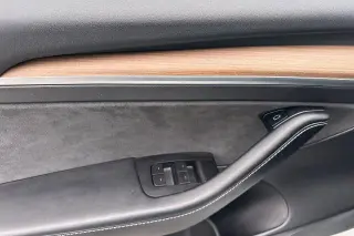 Tesla Model 3 2021 AWD Long Range 4dr Sedan