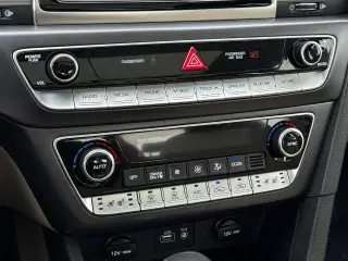Hyundai SONATA Hybrid 2019 Limited 4dr Sedan