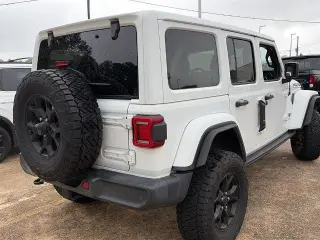 Jeep Wrangler Unlimited 2019 4x4 Sahara 4dr SUV