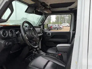 Jeep Wrangler Unlimited 2019 4x4 Sahara 4dr SUV