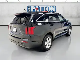 Kia Sorento 2021 LX 4dr SUV