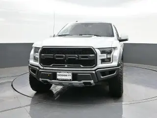 Ford F-150 2017 4x4 Raptor 4dr SuperCrew 5.5 ft. SB