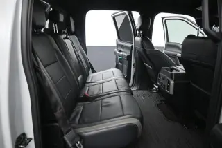 Ford F-150 2017 4x4 Raptor 4dr SuperCrew 5.5 ft. SB