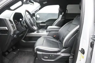Ford F-150 2017 4x4 Raptor 4dr SuperCrew 5.5 ft. SB