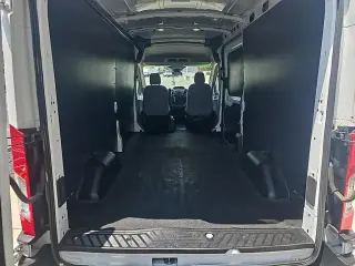 Ford Transit 2019 250 3dr LWB Medium Roof Cargo Van w/Sliding Passenger Side Door
