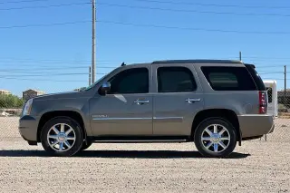 GMC Yukon 2012 AWD Denali 4dr SUV