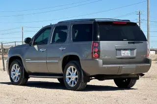 GMC Yukon 2012 AWD Denali 4dr SUV