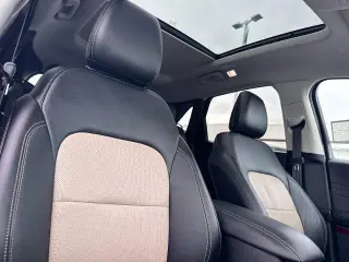 Ford Escape Plug-In Hybrid 2022 Titanium 4dr SUV