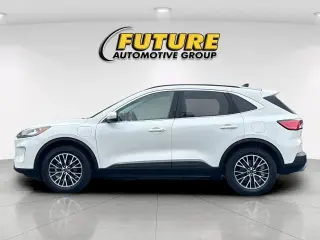 Ford Escape Plug-In Hybrid 2022 Titanium 4dr SUV