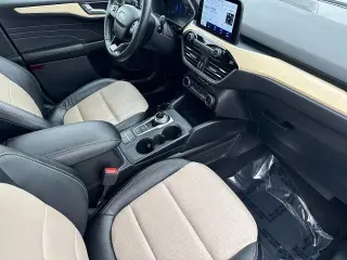 Ford Escape Plug-In Hybrid 2022 Titanium 4dr SUV