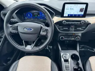 Ford Escape Plug-In Hybrid 2022 Titanium 4dr SUV
