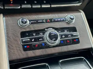 Lincoln Aviator 2021 AWD Reserve 4dr SUV